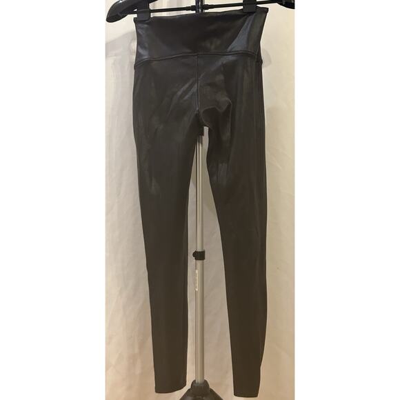 Spanx Faux Leather Leggings size L - Picture 2 of 3